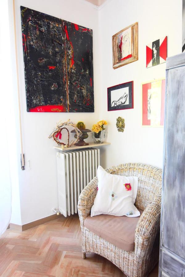 A Casa Dell'Artista Viki Bed & Breakfast Iesi Exterior photo